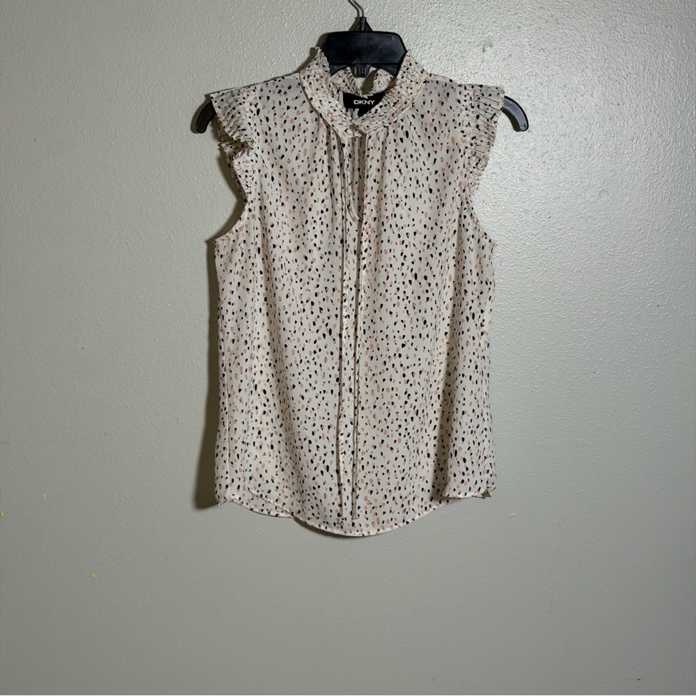 DKNY Women‎ Tan Cream Ruffle Sleeveless Top Blouse Formal size Small